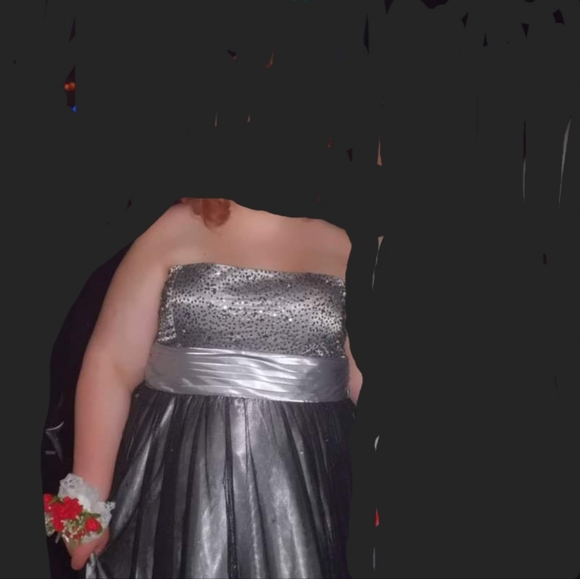 Debs plus size prom dress - Picture 6 of 6
